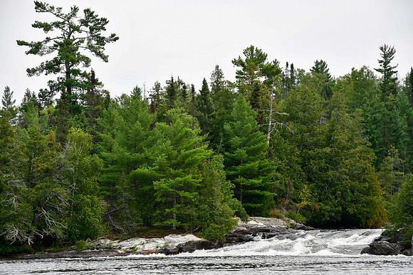 The waterfall between Bisk Lake and Beg Lake