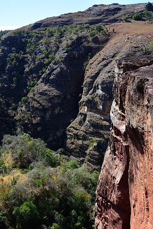 En route from Sakamalio to the Piscine Naturelle, Isalo National Park