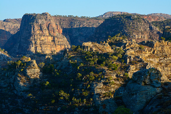 Sunrise from the ridge west of the Piscine Naturelle, Isalo National Park