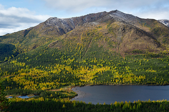 Lac du Diable and the southern end of Mont Albert from the summit of Mont Olivine, Parc de la Gaspésie