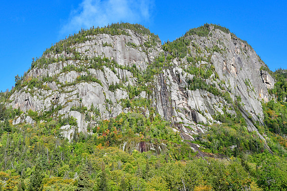 The peaks above parking area P3 of the Secteur de la Baie Éternité, Parc du Fjord-du-Saguenay