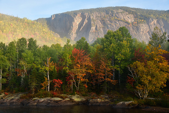 The Cran des Érables from the Sentier des Rapides, Parc des Hautes-Gorges-de-la-Rivière-Malbaie