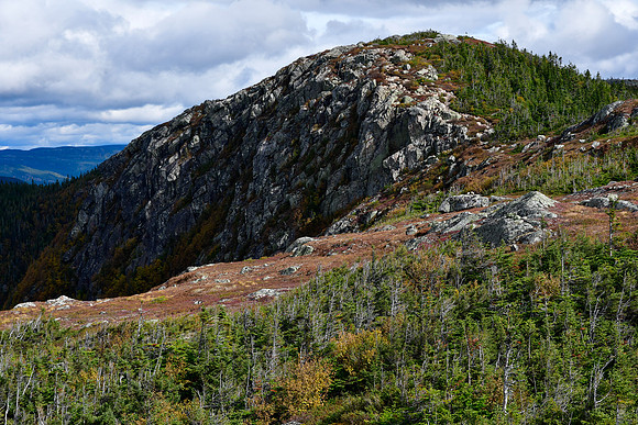 Summit No. 3 on the Sentier de l'Acropole des Draveurs, viewed from Summit No. 2, Parc des Hautes-Gorges-de-la-Rivière-Malbaie