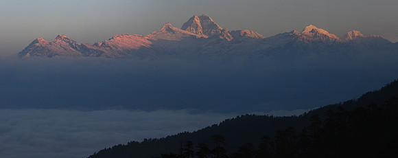 Sunrise from Jili Dzong, Druk Path Trek