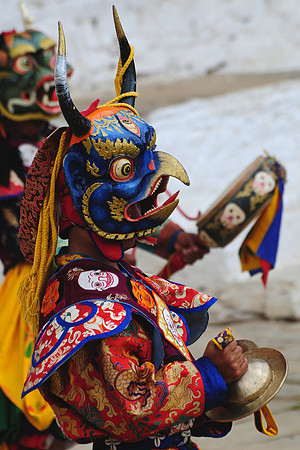 Masked dancer