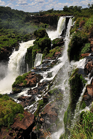 Salto San Martin from the Circuito Superior on the Argentinian side