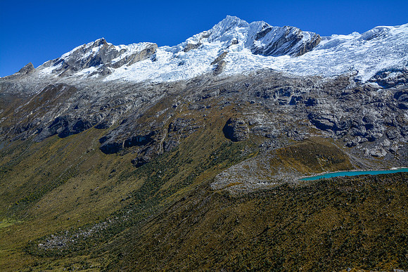 Rinrijirca viewed during the climb to Punta Unión