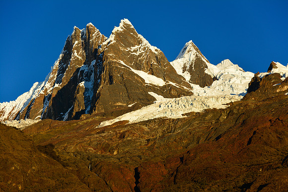 Sunrise on Pucajirca Norte from Jancapampa
