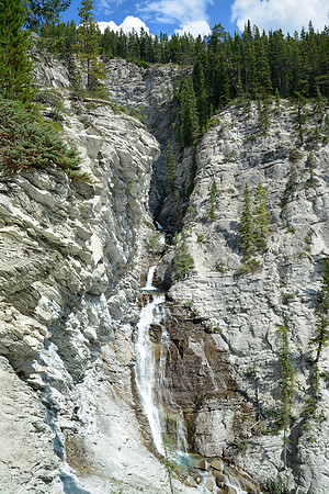The waterfall on Norman Creek at the Sunset Pass trailhead