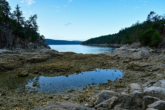 The channel separating East and West Cumre Islands at low tide