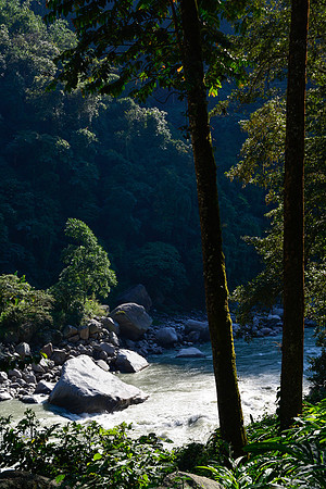 The Arun River near its confluece with the Pikuwa Khola