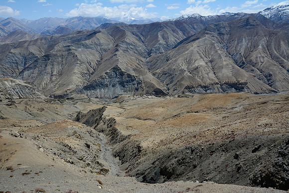 The mountains east of Saldang