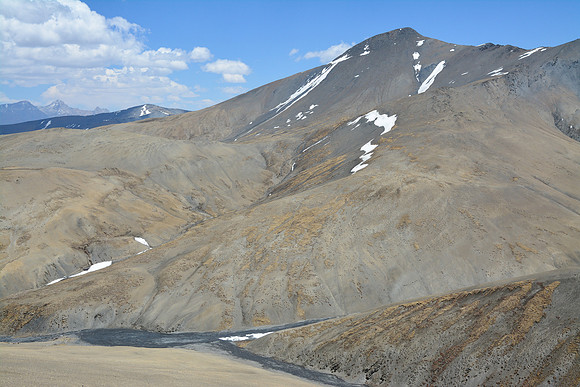 Looking east from the Saldang La