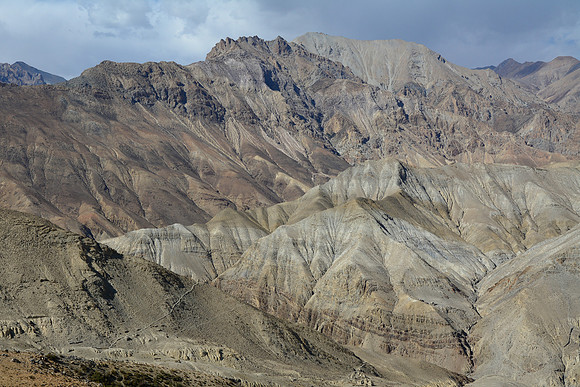 The view on the descent from Karang to Tora Sumda