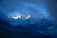 The mountains southeast of Ringmo