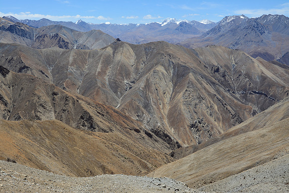 Looking southeast from the Muri La, with Dhaulagiri just right of centre on the horizon