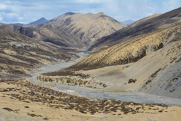 Looking back down the Myantoku Khola en route to the Chharka La