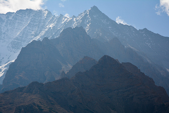 The mountains on the southeastern side of Phoksundo Lake, viewed from the Devil's Trail