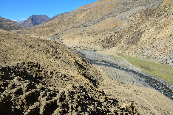 The Panzang Khola south of Tinje
