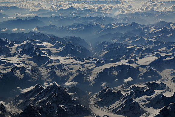 Flight over the Himalaya from Delhi to Leh