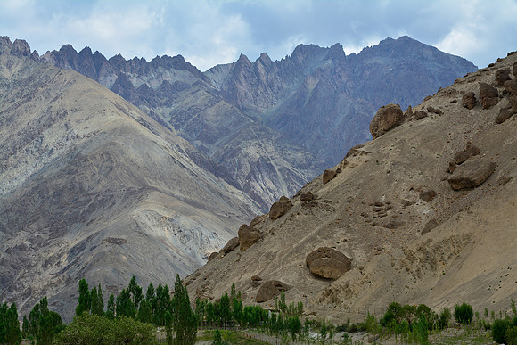 Descending toward Wanla, Lamayuru to Tso Moriri Trek