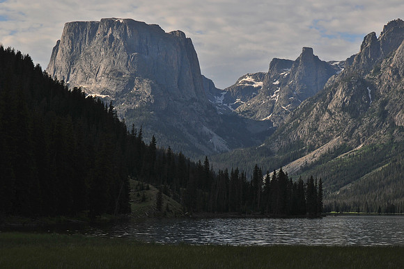 Squaretop Mountain and The Bottle above Upper Green River Lake, Wind River Range