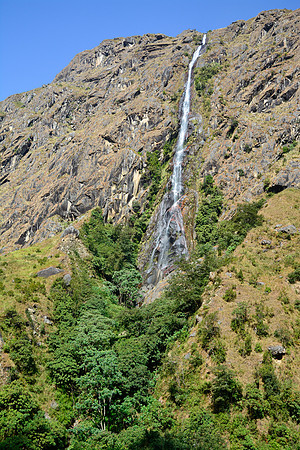 Waterfall between Sekathum and Amjilosa