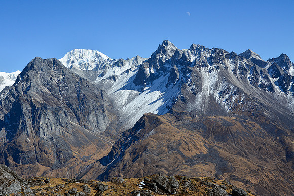 Looking southeast from Sinelapche Bhanjyang, with Kokthang in the distance