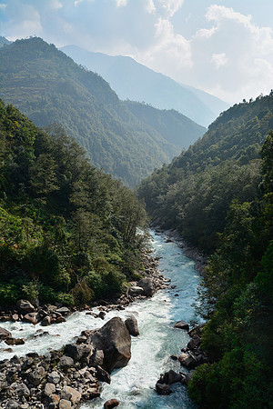 The confluence of the Ghunsa Khola and the Tamor River