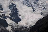 Avalanche on the east face of Langtang Lirung