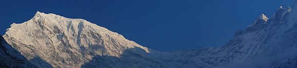 The ridge from Langtang Lirung to Tsangbu Ri