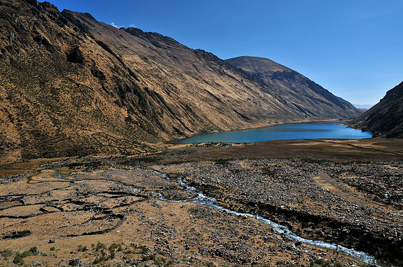 Jahuacocha from the ridge above Solteracocha, Huayhuash Circuit
