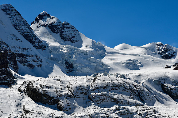 Condoriri from the lake above Jurikhota