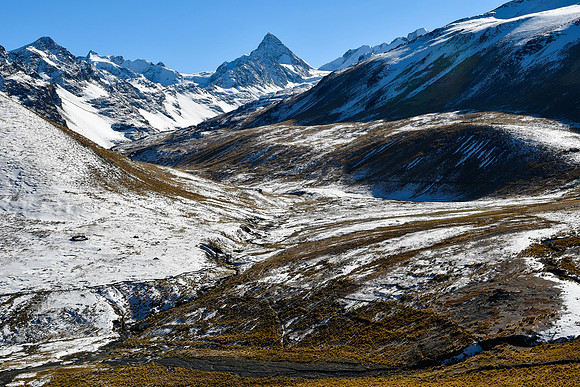 Warawarani from the Labrahuani Valley