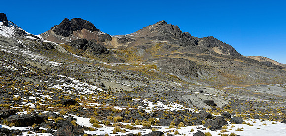 Looking up to Zongo Sistana Pass