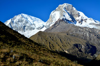 Huascarán Sur and  Huascarán Norte from the trail to Laguna 69