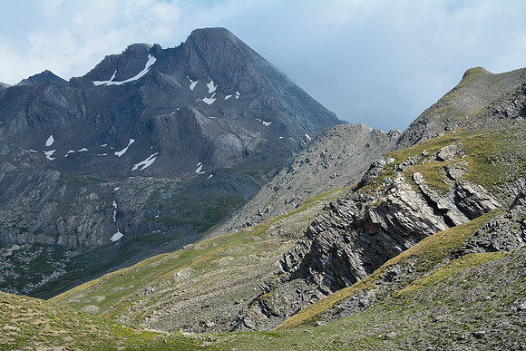 The Pain du Sucre from the Pic de Foréant tarns