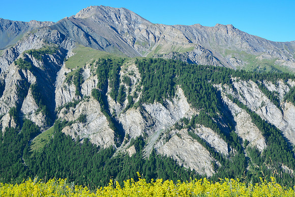 The Sommet Jacquette and Tête de Jacquette from the Grand Canal route east of Saint Véran