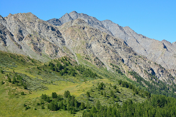 Pointe des Avers from the end of the Grand Canal route east of Saint Véran