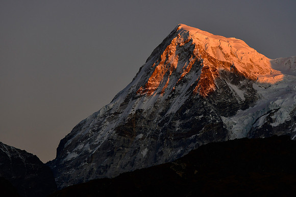 Sunrise on Rathong from Dzongri Top