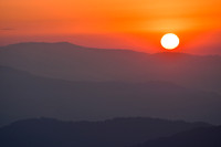 Sunrise from Chiwabhanjang on the Singalila Ridge