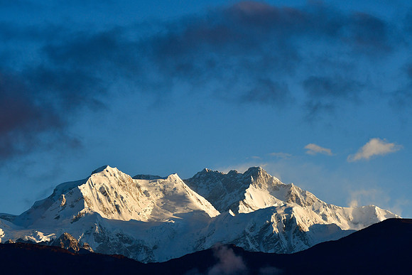 Sunrise on Kabru and Kangchenjunga from Dhor