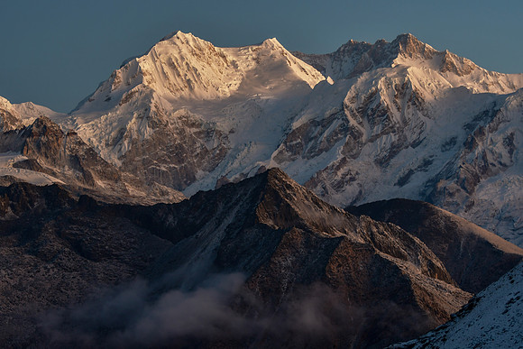Kabru and Kangchenjunga before sunrise from the ridge northeast of Danphebir Pass