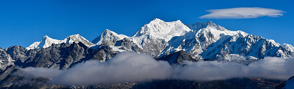 Jannu, Kokthang, Rathong, Kabru and Kangchenjunga from just north of Danphebir Pass