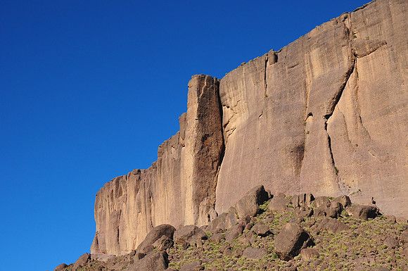 Tassigdelt, Jebel Sahro