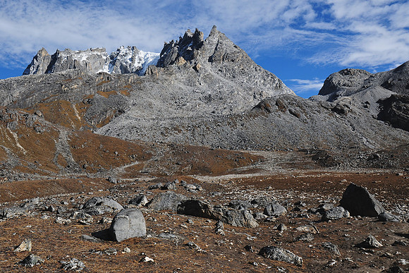 The pinnacles above Narethang