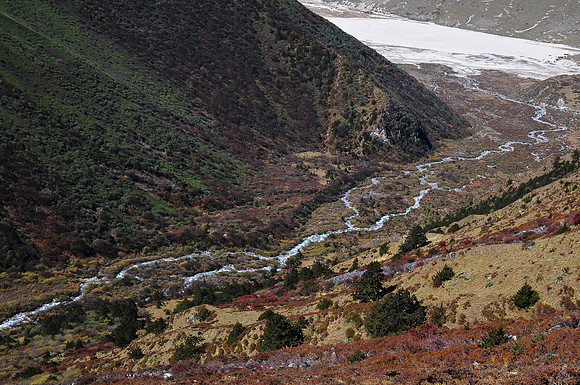 The river valley southeast of Thanza