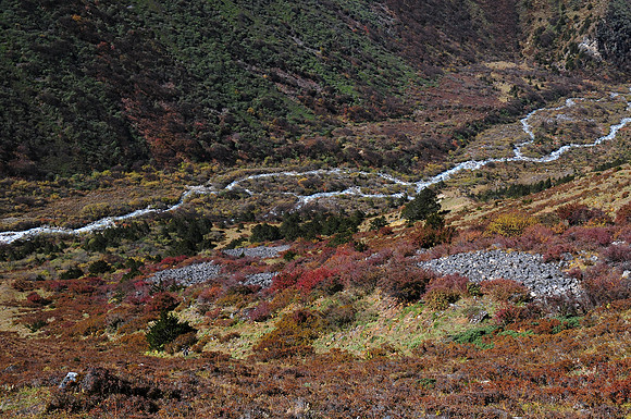 The river valley southeast of Thanza