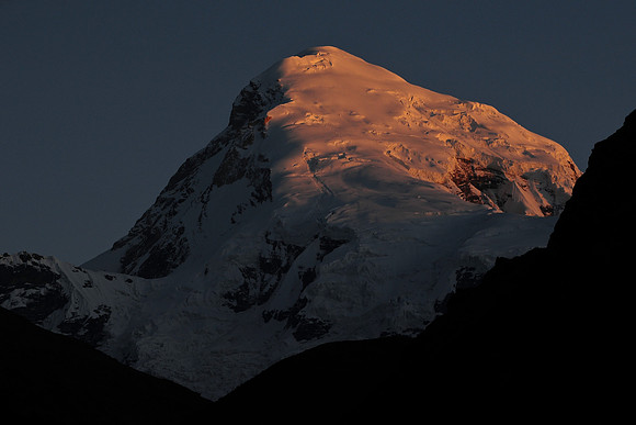 Sunrise on Jomolhari from Soi Thangthanka