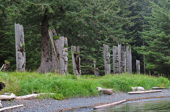 Haida poles, SGang Gwaay Llnagaay (Ninstints), Gwaii Haanas National Park